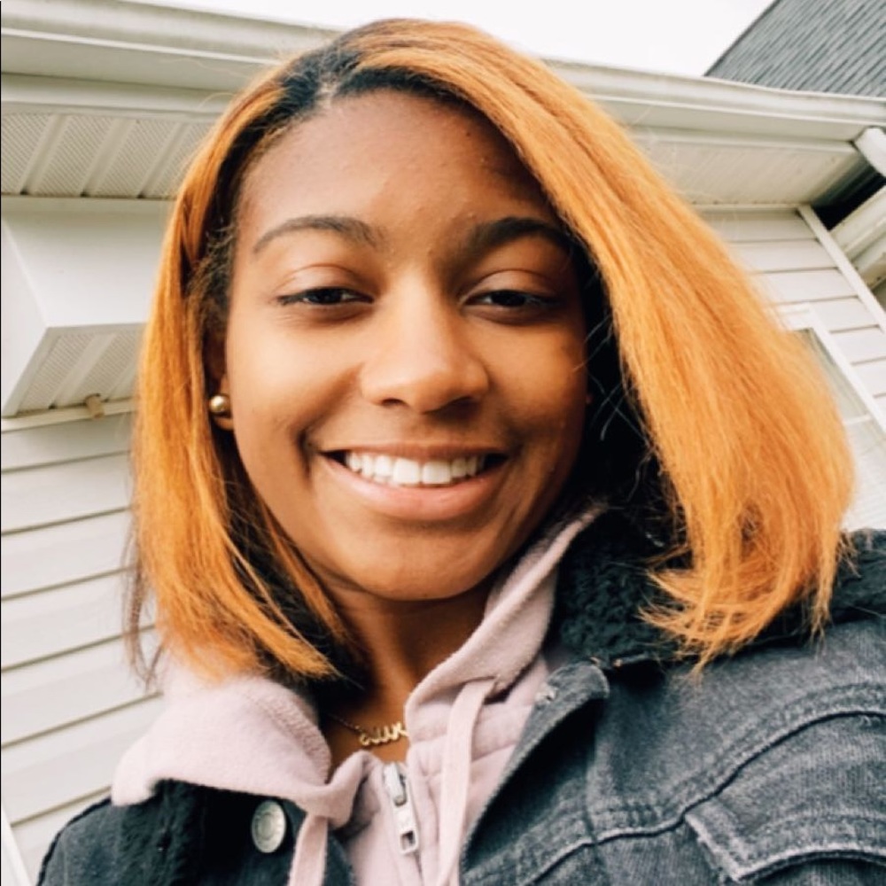 Meet your Posher, Caila